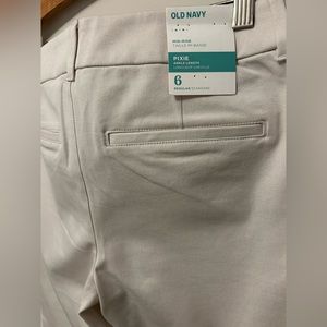 NWT OLD NAVY Pixie Pant - Ankle Length